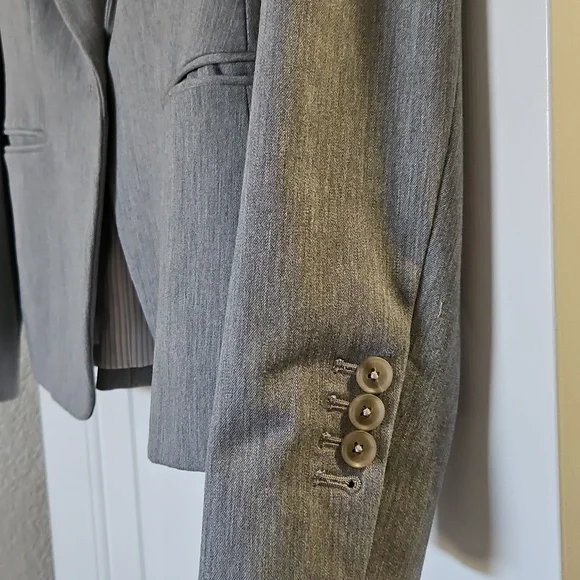 Express Light Gray Blazer - Picture 2 of 7
